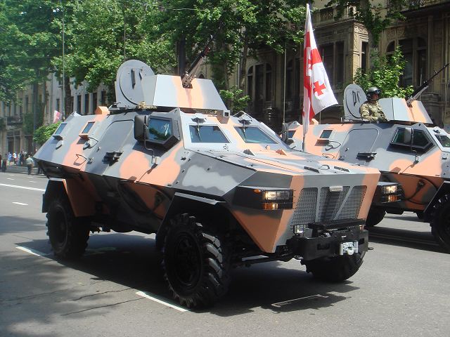 Грузия, Тбилиси, бронеавтомобиль Дидигори